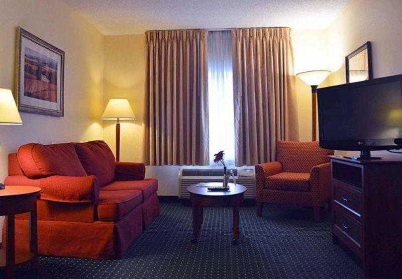 Towneplace Suites By Marriott Colorado Springs South Exterior photo